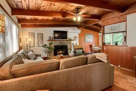 Orange Door Electric Fireplace Bbq Oakhurst Exterior photo